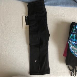 Lululemon Athletica crop leggings